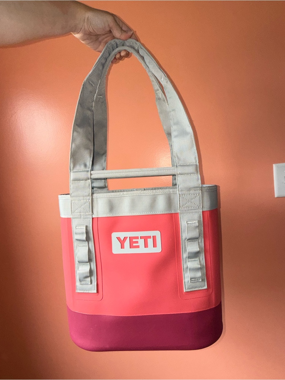 Yeti Camino 20 Bimini Pink - Picture 5 of 7